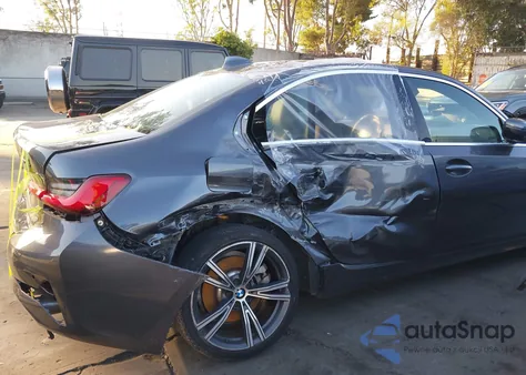 2021 BMW 3 Series 330E from USA, damaged, VIN 3MW5P7J02M8B56252